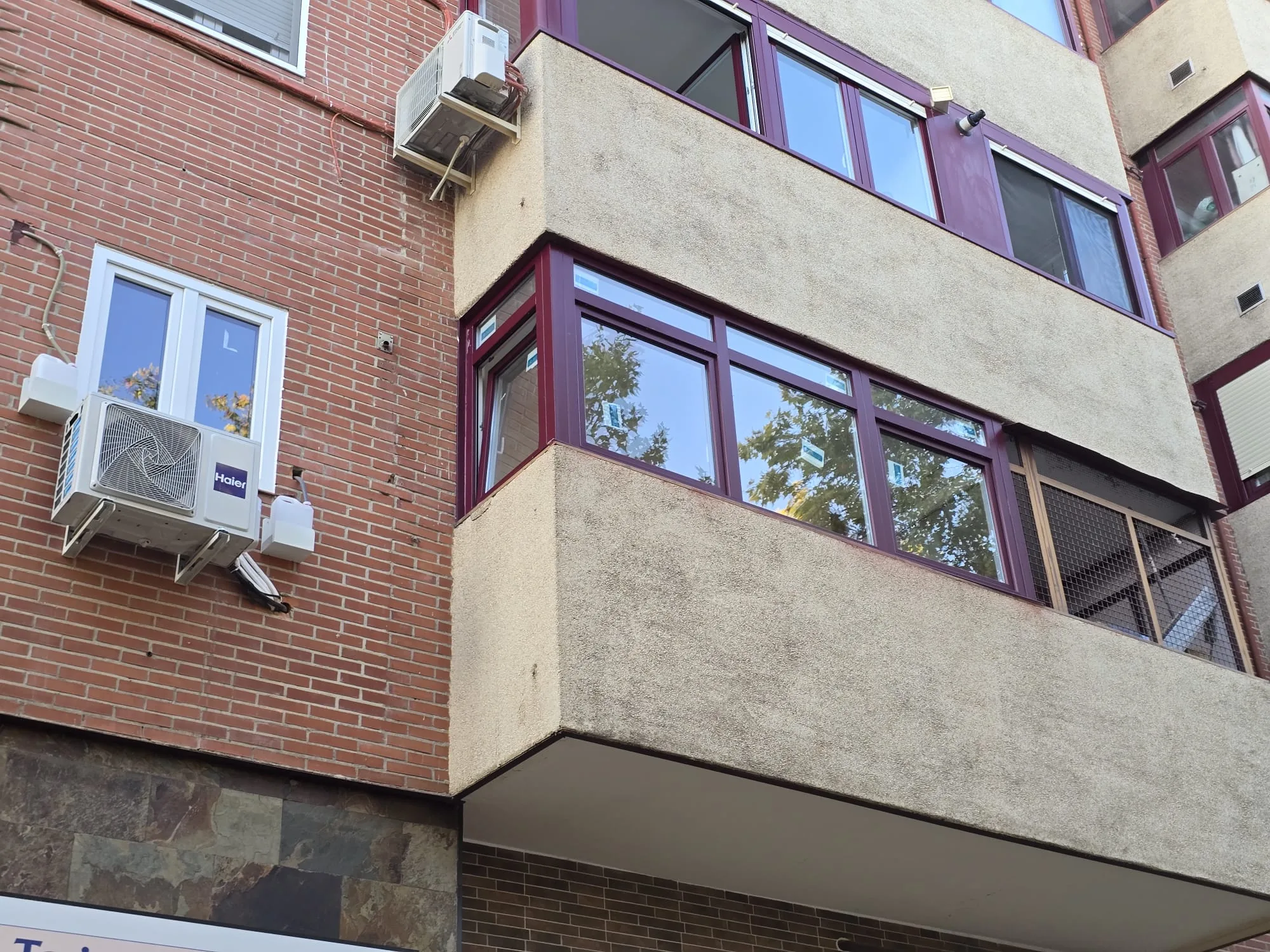 Instalación de cerramiento hermético de terraza a medida en Madrid - CERRAMIENTO 5